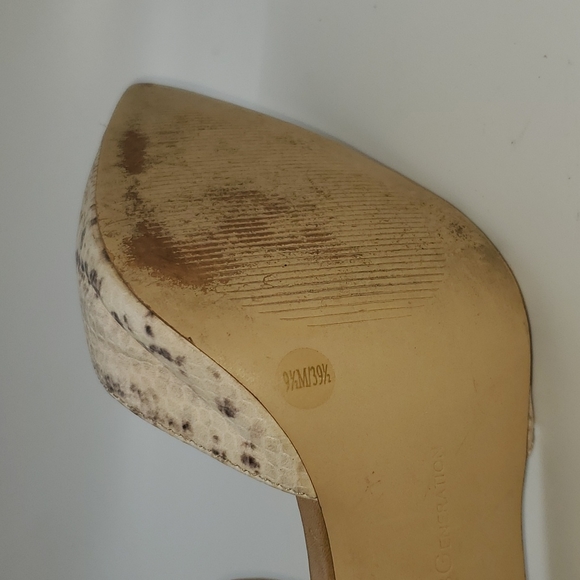 BCBG tan snake skinned heels. - Picture 4 of 5